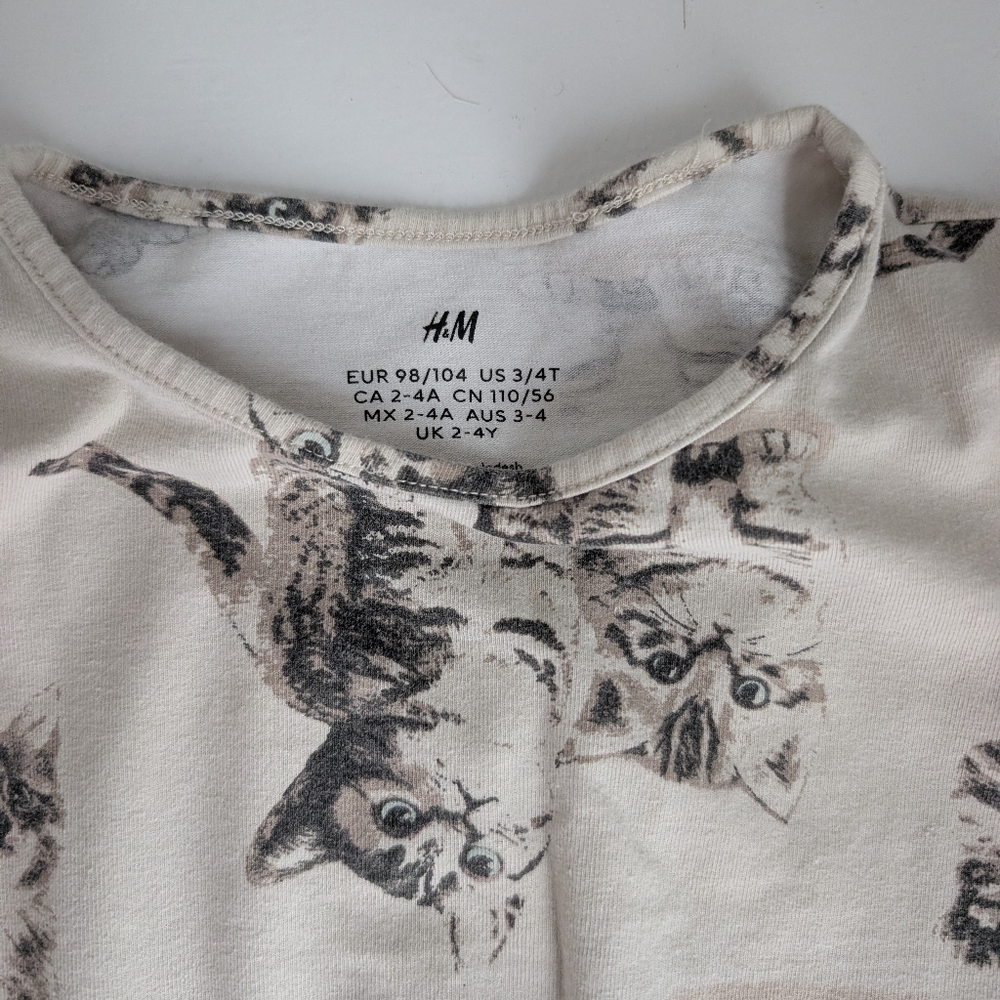 H&M Kitten Shirt - Picture 3 of 3